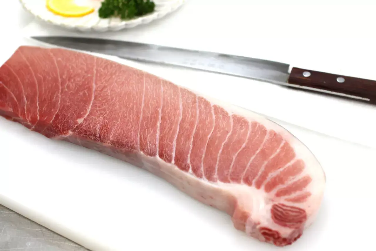 黑鮪魚肚頭