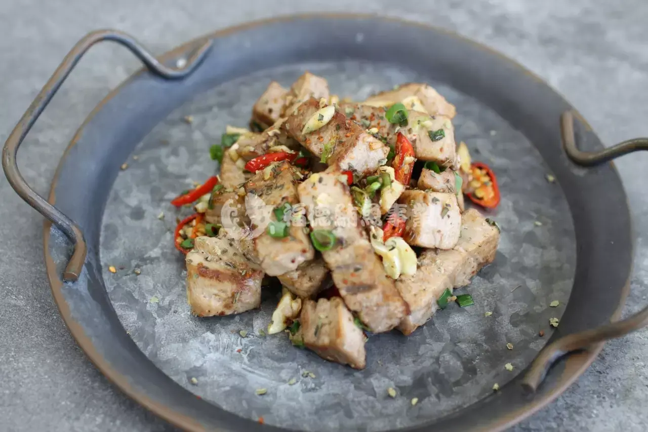 黑鮪魚腹肉料理系列-朋友聚會一道絕佳下酒菜料理,讓你面子做好做滿! 黑鮪魚腹肉香煎